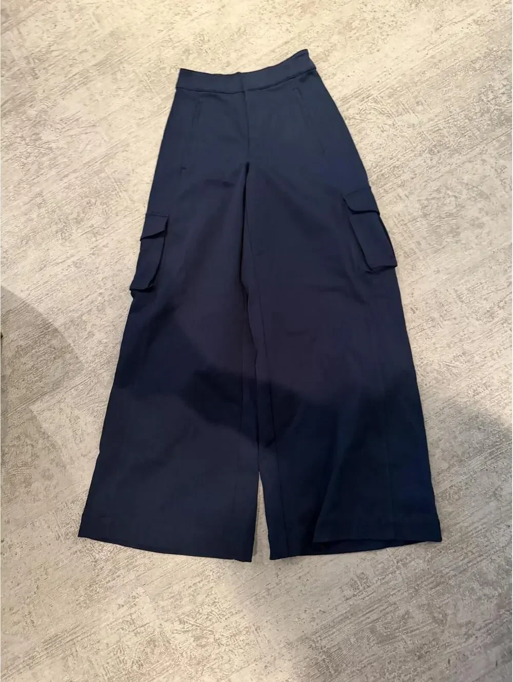 Navy Alo Yoga Show Off Cargo Wide Leg Trouser XS